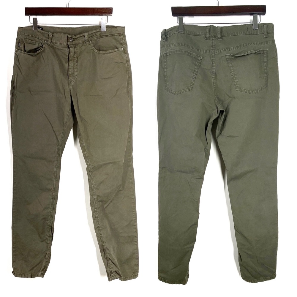 OAKLEY Men’s Pants Green Custom Fit Sz 36